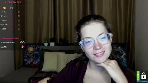 Snapshot of alicia_folow chatting on October 7, 11:03 am Alicia online show from October 7, 11:03 am