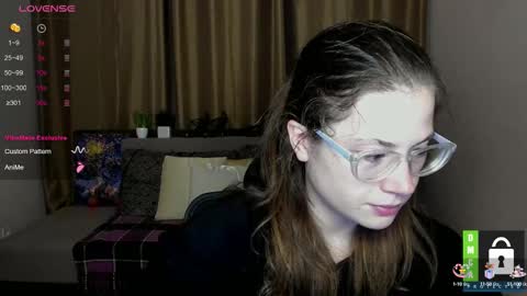 Snapshot of alicia_folow chatting on September 18, 11:31 am Alicia online show from September 18, 11:31 am