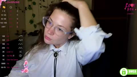 Snapshot of alicia_folow chatting on September 20, 5:22 pm Alicia online show from September 20, 5:22 pm