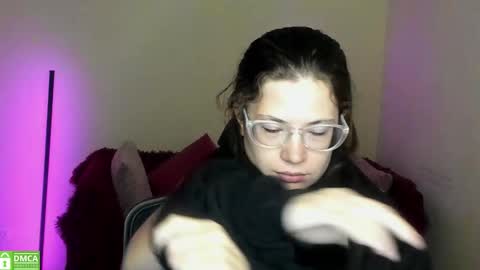 Snapshot of alicia_folow chatting on September 16, 11:29 am Alicia online show from September 16, 11:29 am