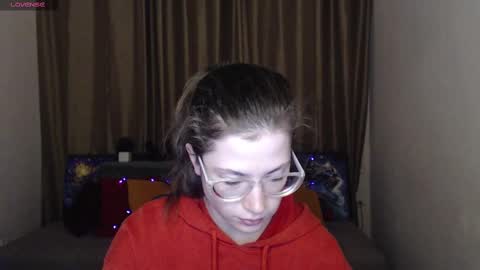 Snapshot of alicia_folow chatting on March 9, 6:21 pm Alicia online show from March 9, 6:21 pm