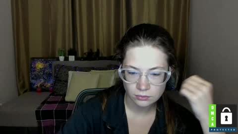 Snapshot of alicia_folow chatting on September 27, 6:15 pm Alicia online show from September 27, 6:15 pm