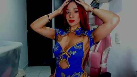 alicia_wings online show from April 4, 3:49 am