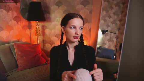 Alicia online show from May 17, 8:41 pm