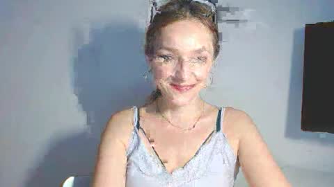 Alicia online show from February 20, 6:48 am