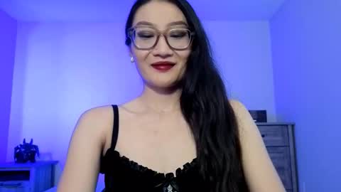 Snapshot of aliciaz3 chatting on October 11, 4:31 pm Alicia Hebi online show from October 11, 4:31 pm