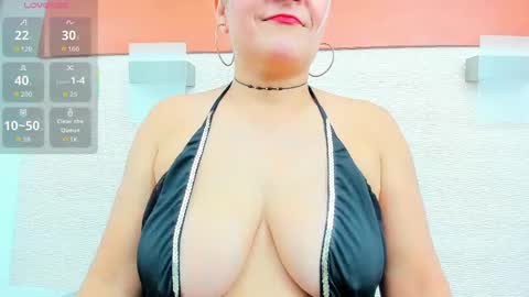 im tutti online show from June 6, 2:07 am