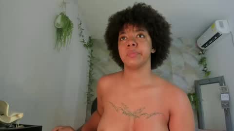 Snapshot of alika01_ chatting on September 14, 2:04 pm alika online show from September 14, 2:04 pm