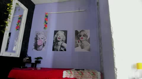 Snapshot of alika01_ chatting on February 2, 11:42 pm alika online show from February 2, 11:42 pm