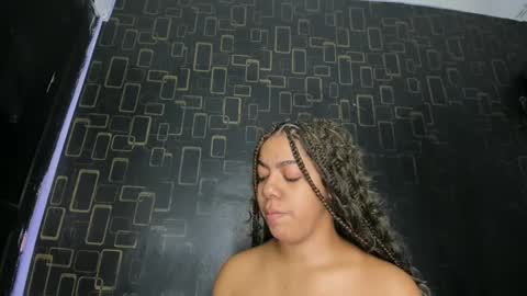 Snapshot of alika01_ chatting on March 1, 1:07 pm alika online show from March 1, 1:07 pm