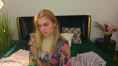 Alina online show from April 15, 1:11 pm