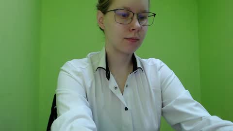 alinasei online show from June 5, 6:17 am