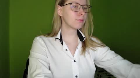 alinasei online show from March 16, 12:31 pm