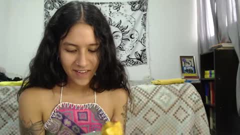 Snapshot of alinawoolf_ chatting on December 27, 10:16 pm  Ali  online show from December 27, 10:16 pm