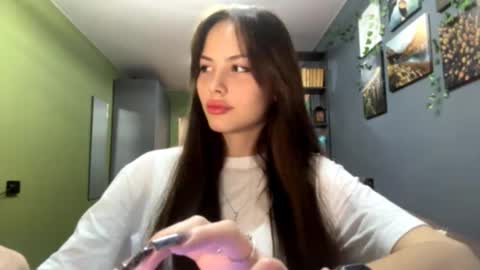 Alice online show from October 3, 10:42 am