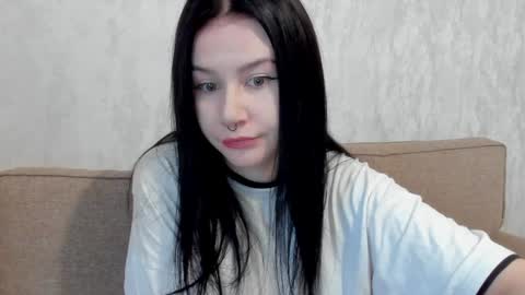 Snapshot of alinegreeeen chatting on December 3, 3:40 am Aline Greeeen online show from December 3, 3:40 am