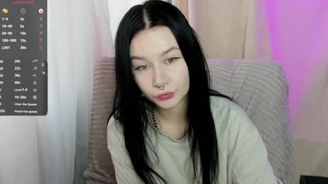 Snapshot of alinegreeeen chatting on January 17, 4:39 am Aline Greeeen online show from January 17, 4:39 am