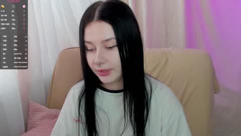 Snapshot of alinegreeeen chatting on January 30, 6:56 am Aline Greeeen online show from January 30, 6:56 am