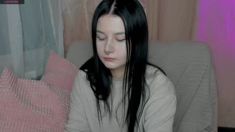 Snapshot of alinegreeeen chatting on January 8, 12:05 pm Aline Greeeen online show from January 8, 12:05 pm