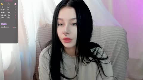 Snapshot of alinegreeeen chatting on February 20, 4:50 am Aline Greeeen online show from February 20, 4:50 am
