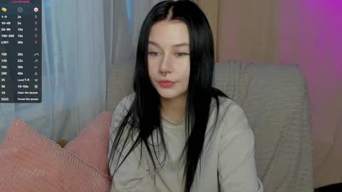 Snapshot of alinegreeeen chatting on January 10, 10:28 am Aline Greeeen online show from January 10, 10:28 am