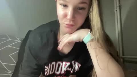 alisa0258 online show from November 15, 2:07 pm