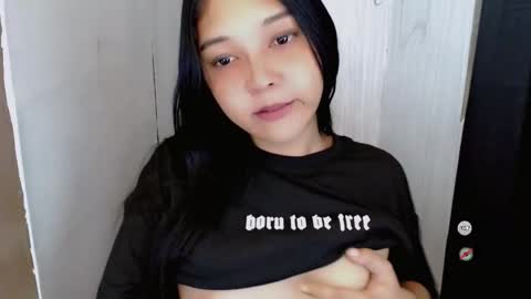 Shanti xhey online show from November 21, 9:28 pm