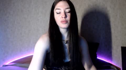 Snapshot of alisaadoll chatting on December 26, 12:27 pm alisaadoll online show from December 26, 12:27 pm