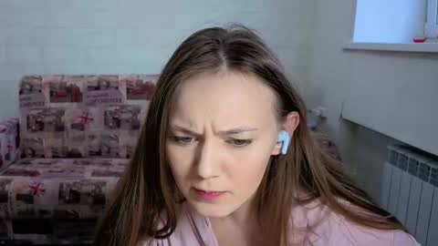 alisawyn online show from November 20, 9:21 am