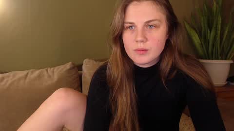 alisaxxxshy online show from January 10, 11:50 pm