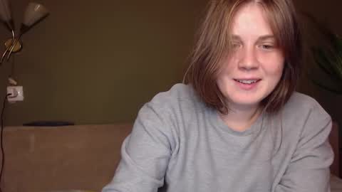 alisaxxxshy online show from September 30, 10:25 pm