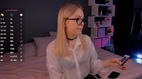 Alisha online show from December 16, 6:32 am