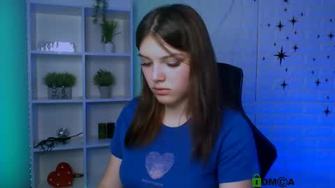 Alisha online show from May 22, 1:53 pm