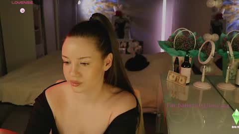 Hey there Im a Hookah Girl online show from April 19, 7:38 pm