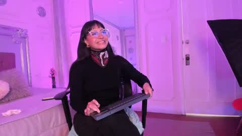 Alison Fishert online show from January 28, 11:49 am