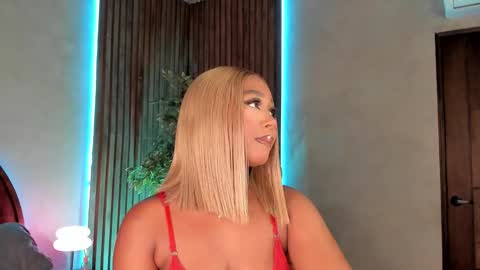 Alison Moon  online show from November 13, 11:04 pm