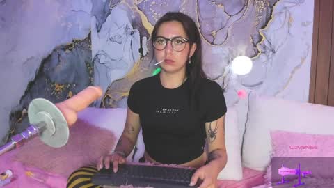 Mia online show from March 30, 8:52 pm