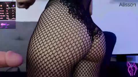 alisson0002 online show from November 7, 8:58 pm