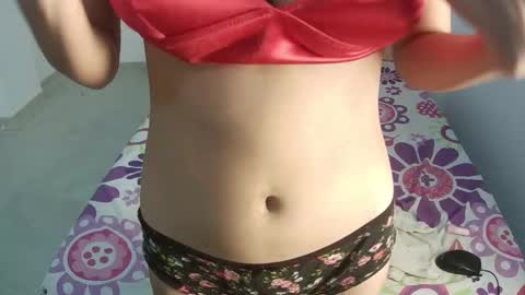 Snapshot of alisson__wood chatting on October 2, 2:05 am ALISON WOOD online show from October 2, 2:05 am