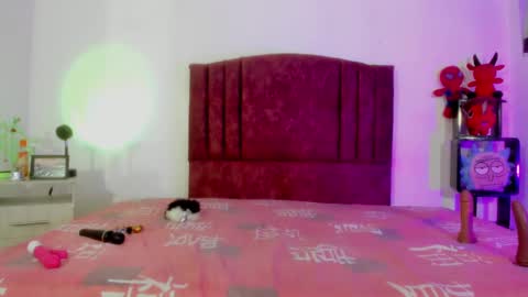 Snapshot of alisson_zafiro chatting on December 12, 9:30 am Alisson IG alisson zafiro27 online show from December 12, 9:30 am