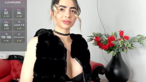 Snapshot of alissondomit chatting on December 7, 12:35 pm Alisson Domit online show from December 7, 12:35 pm
