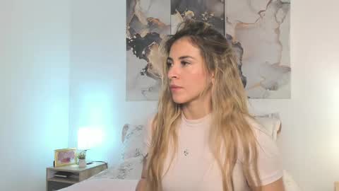 Snapshot of alissonroyce chatting on March 12, 2:20 am Goddess online show from March 12, 2:20 am