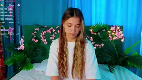 Anna online show from July 20, 10:39 am