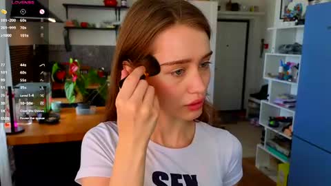 Alivia    online show from June 30, 8:14 am