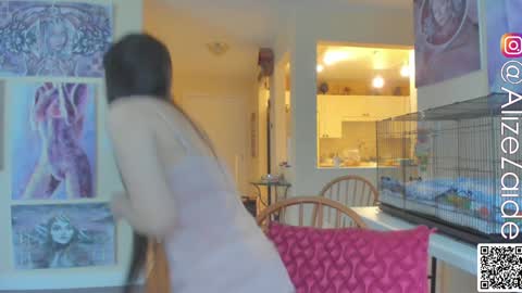 Snapshot of alizezaide chatting on February 4, 7:00 pm Alize Zaide online show from February 4, 7:00 pm