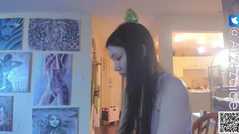 Snapshot of alizezaide chatting on March 6, 6:16 pm Alize Zaide online show from March 6, 6:16 pm