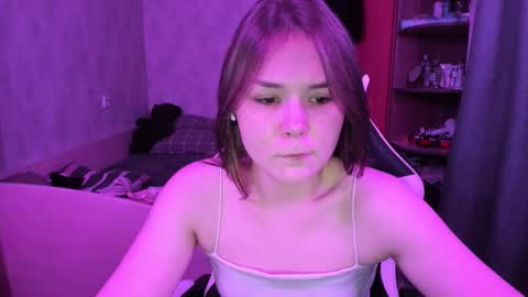 Snapshot of alli_zi chatting on September 27, 3:41 pm Blair online show from September 27, 3:41 pm