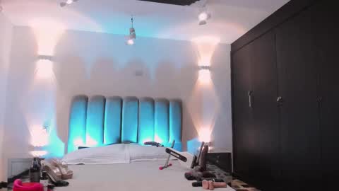 ALLICE online show from September 11, 1:55 pm