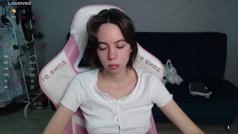 alice online show from October 16, 1:19 am