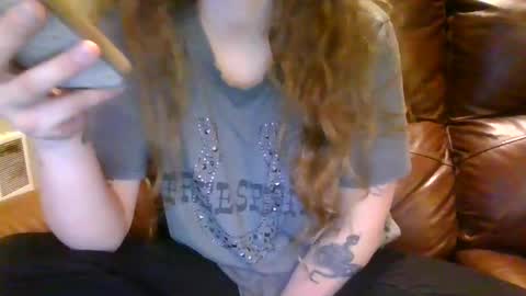 alliebearx online show from February 11, 3:30 am